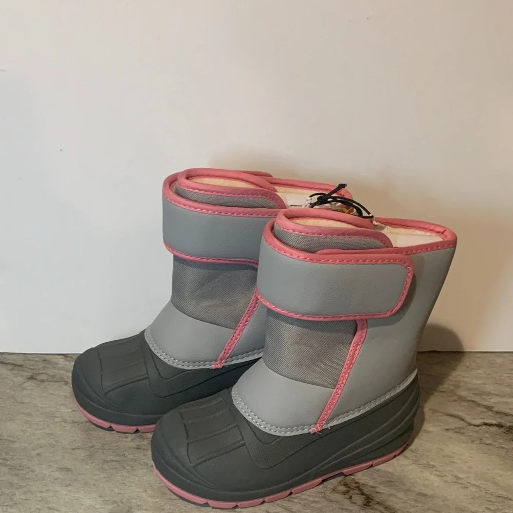 Cat & Jack Lenny Gray and Pink  Kids Boots